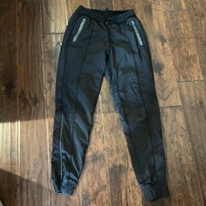 Lululemon Lined Jogger size 4